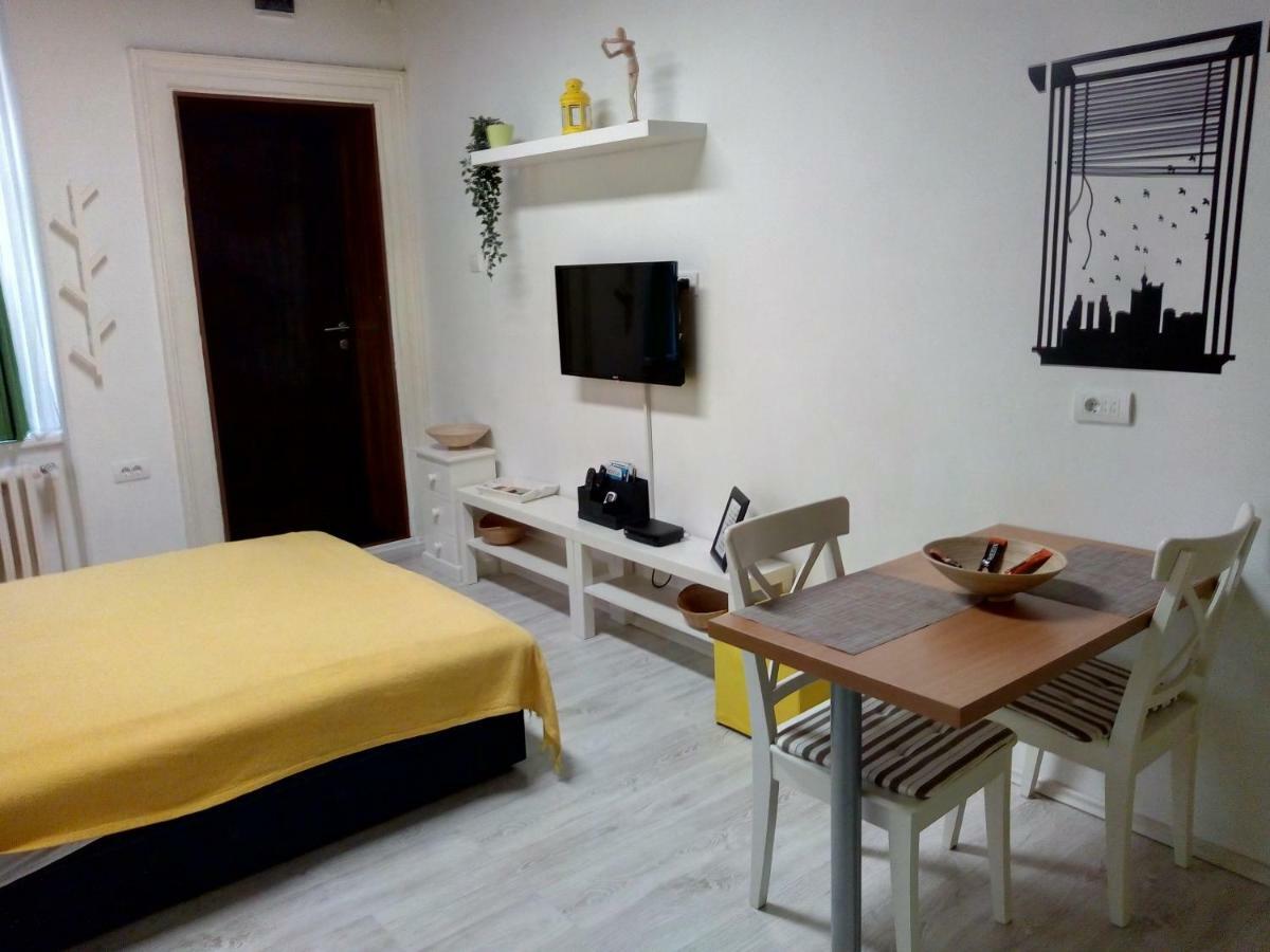 Studio Jolie Leilighet Novi Sad Eksteriør bilde